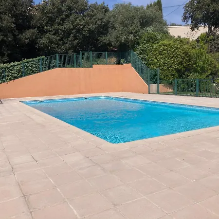 Villa Climatisee Calme Avec Piscine Partagee Aygulf/frejus *